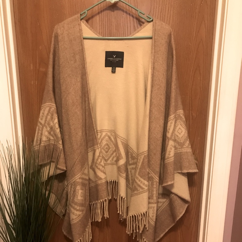American Eagle shawl with fringe